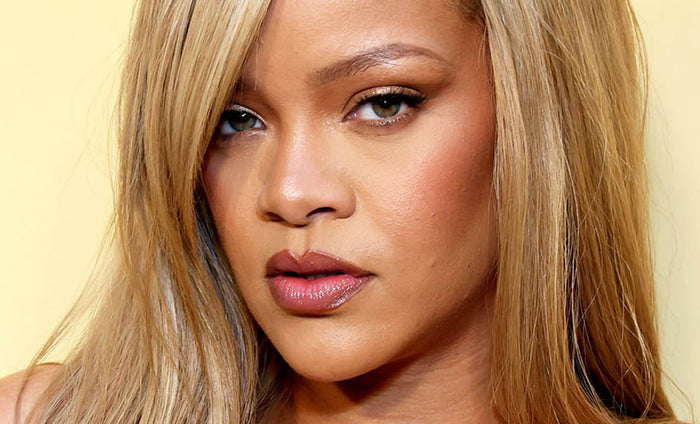 Rihanna wearing Soft'lit Luminous Longwear Foundation. Rihanna wearing Soft'lit Luminous Longwear Foundation.